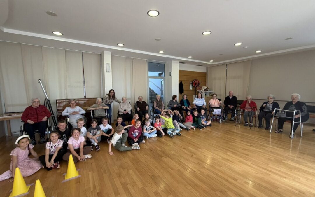 Sportski susret 1. a razreda u Domu umirovljenika